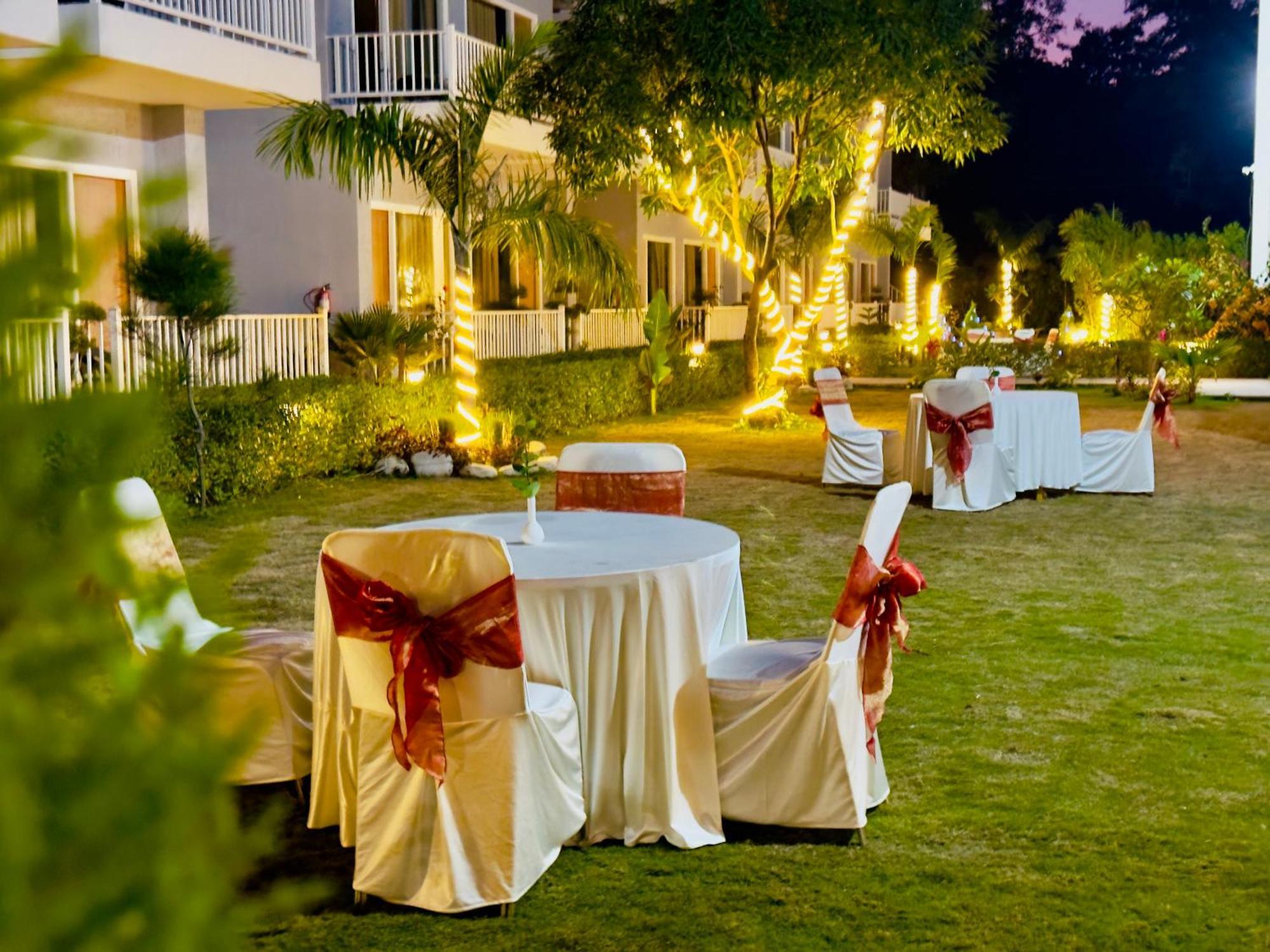 Forest Creek Resort Kiari - A Luxury 4 Star Resort Ramnagar  Bagian luar foto